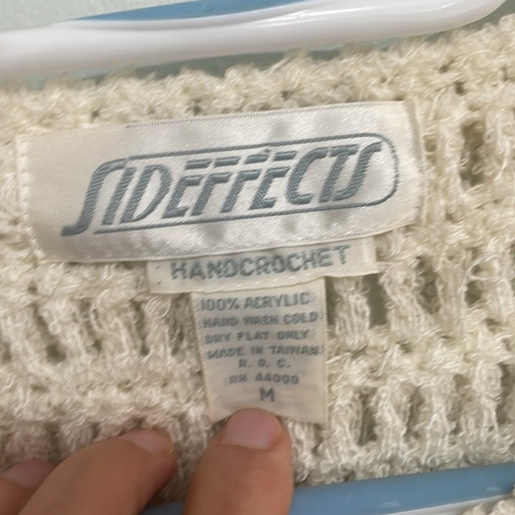 Sideffects Hand Crochet Ivory Tan Gray Pullover Sweater, Vintage, Size M - Picture 2 of 8